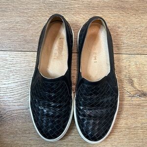 M. Gemi Black Onyx Cerchio Sneakers Size 37/7
